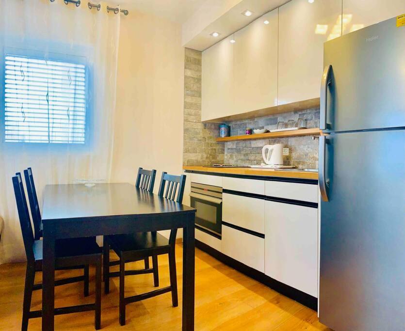 Royal Apartments , Blvd Nitza 8 Нетания Экстерьер фото