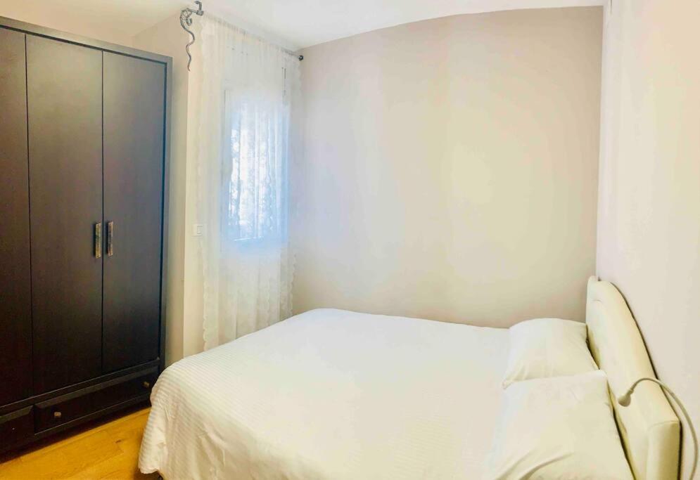 Royal Apartments , Blvd Nitza 8 Нетания Экстерьер фото